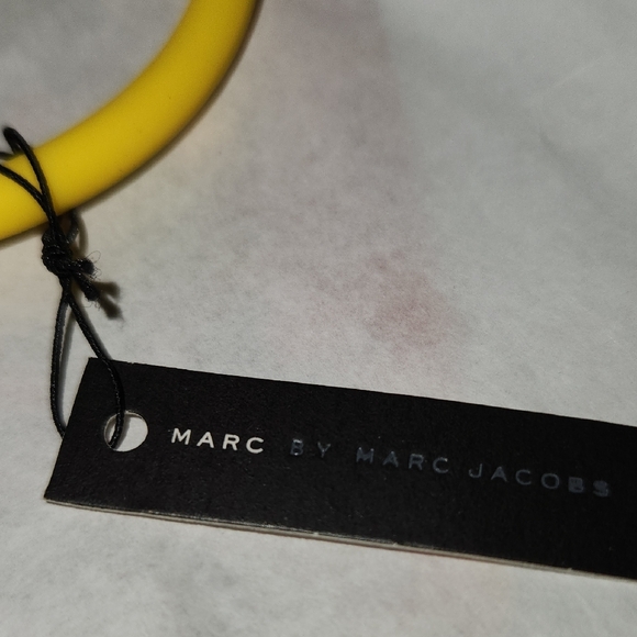 Marc by Marc Jacobs Vibrant Yellow Bracelet with Silver Charm - Picture 4 of 6